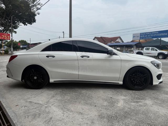 2016 Mercedes Benz CLA180 1.6 AMG (A) LOAN KEDAI - 5