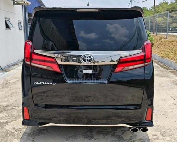 Toyota Alphard 2.5 S Type Gold 2022 Sunroof 20"RIM - 5
