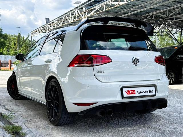 Volkswagen GOLF 2.0 GTI TSI MK7 leather seat - 2