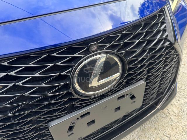 2021 Lexus IS300 2.0 F-SPORT 3LED / Aircond Seats - 4