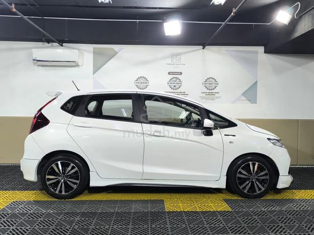 2017 Honda JAZZ 1.5 HYBRID FACELIFT Full service - 3