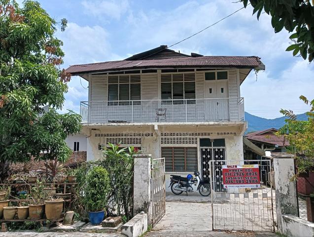 buntong silibin first garden ipoh, bungalow village house 1