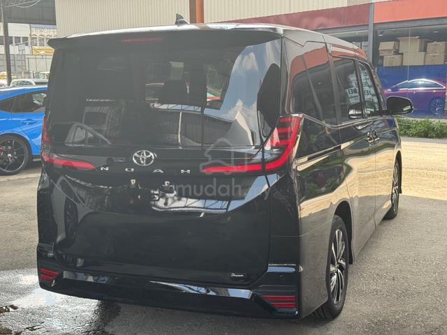 NEW FACELIFT 10K MILEAGE 2023 Toyota NOAH 2.0 SZ - 4