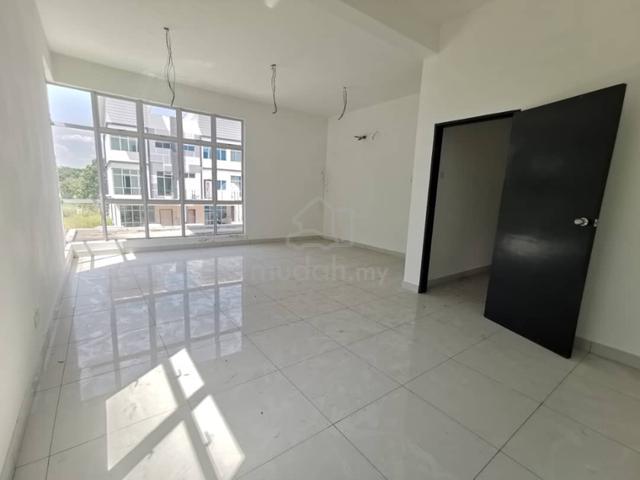 3 Storey Corner Lot Kazen Saujana Brand New Saujana Puchong 5