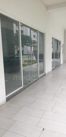 Ground Floor Lot At Skypod Square Bandar Puchong Jaya Selangor 1