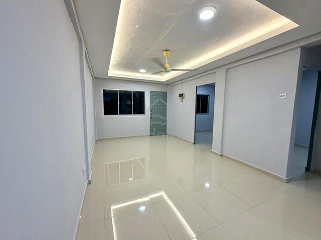 Gugusan Tanjung 1