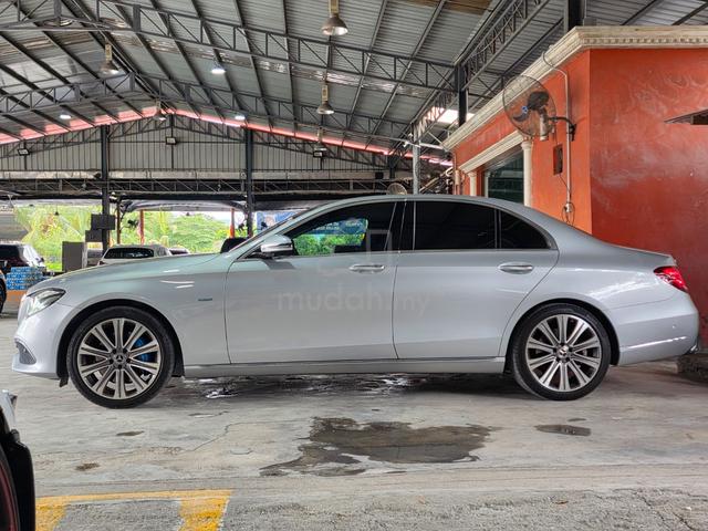 (Loan Kedai) 2018 MercedesBenz E350e 2.0 EXCLUSIVE - 4