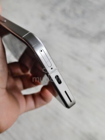 Google Pixel 9  - photo 6 of 6