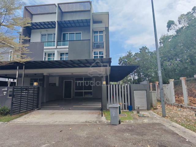 Taman Nusa Sentral - 3 Sty House 1