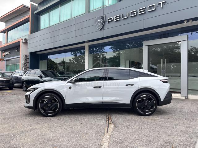 2024 Pre-own Peugeot 408 GT 10k Km 7 Yrs Warranty - 3