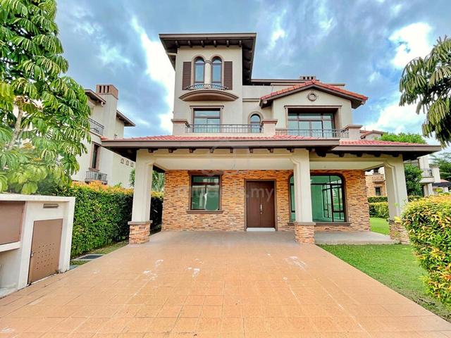 3sty bungalow diamond city semenyih selangor 1