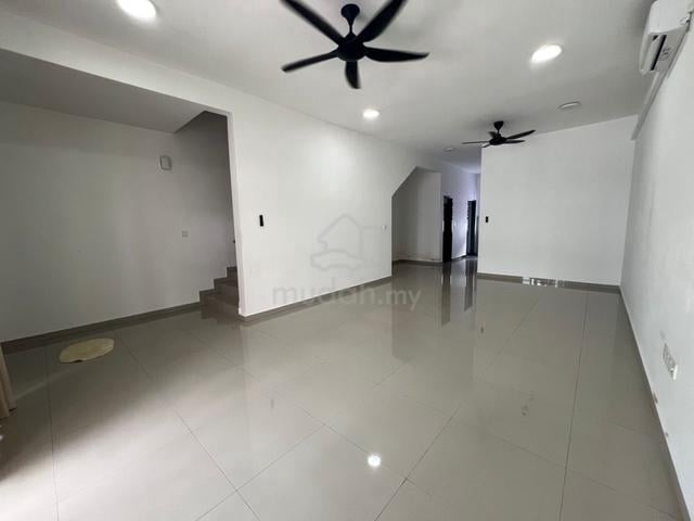 Perjiranan 14  Bandar Dato Onn Double Storey/Low Downpayment/Renovated 1