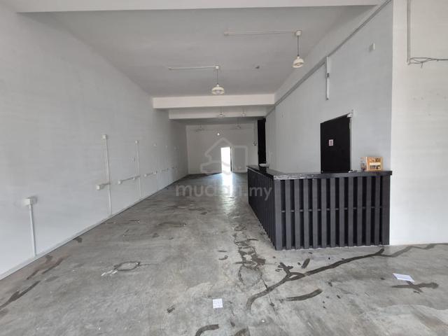 Austin V Square - Shop For Rent 1