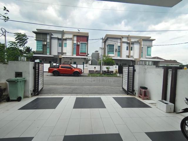 FULL LOAN BOOKING 1K FREEHOLD CORNER SEMI D Double Storey Bercham Ipoh 3