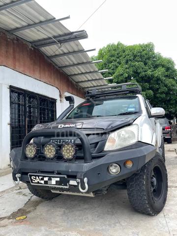 2015 Isuzu D-MAX 2.5 4x4 SINGLE CAB (M) - 2