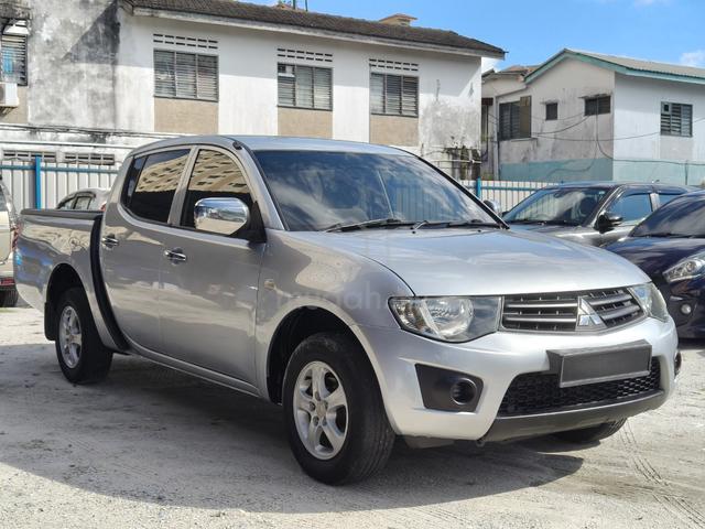 2015 Mitsubishi TRITON 2.5 LITE KA4TNJNMFR (M) - 3