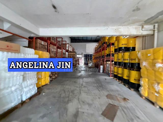 1.5 STOREY SEMI-D FACTORY/WAREHOUSE 3210sqft FOR RENT (VALDOR) 1
