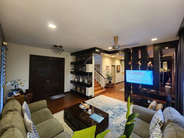 SPACIOUS Double Storey Semi D Anjung Suasana Bandar Seri Putra Bangi 1