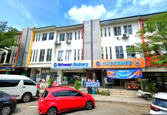 Ground Floor Shop at Shah Alam Seksyen U17 @ Jln Aman Damai For Rent 1