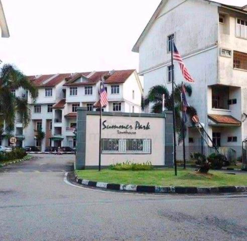 Summer Park Townhouse @ Seri Alam 1