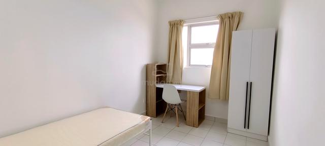 (FEMALE UNIT) Minimalistic-themed Single Room for Rent in Mont Kiara 1