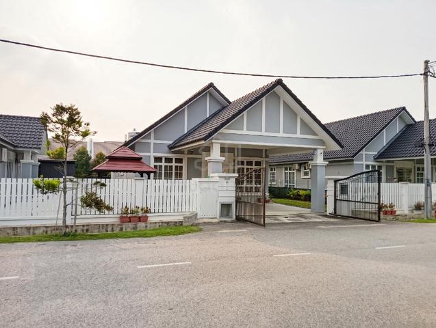 Banglo 1 Tingkat Anjung Gapam 1