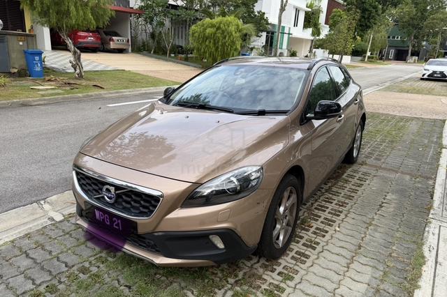 2015 Volvo V40 2.0 CROSS COUNTRY T5 (A) - 1
