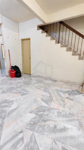 Rumah Teres 2 tingkat untuk disewa Bandar Puncak Alam  1