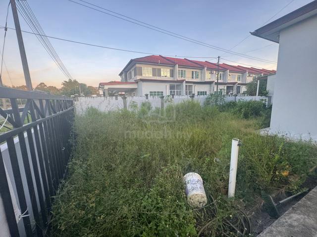 Ds corner at uni garden Samarahan 1