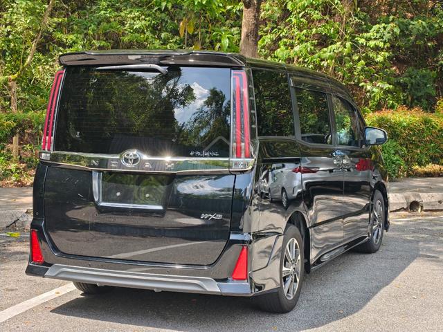 2021 Toyota NOAH 2.0 SI WxB 3 - 3