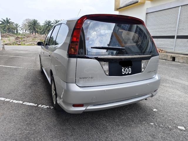 Honda Stream 2.0 RN3 auto 7 seater 2004 - 2