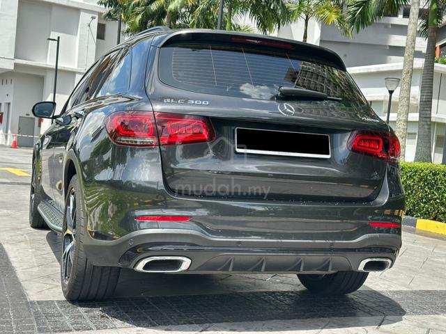 2021 Mercedes Benz GLC300 AMG 2.0 FULL SERVICE C&C - 2