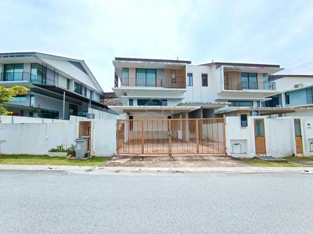 Taman Bukit Sarimban Sikamat | Freehold Facing Open 1