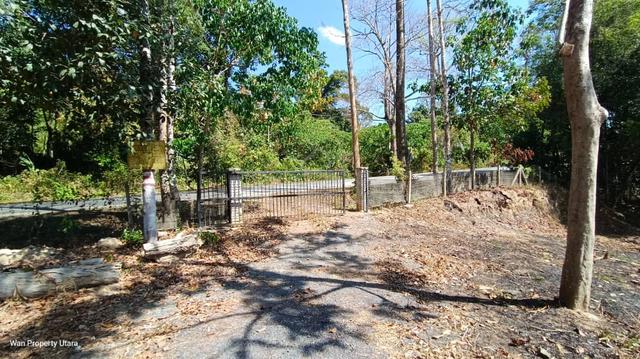 Tanah Dusun Tepi Jalan Bayas - Perik Kubang Pasu Kedah 1