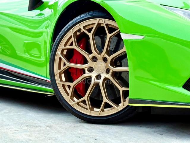 2015 Lamborghini Huracan LP610-4 MANY EXTRAS - 5