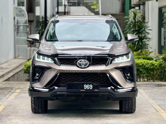 Toyota FORTUNER 2.7 SRZ PETROL 4x4 7seater F/Lift - 1