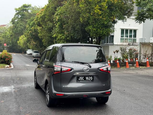 2017 Toyota SIENTA 1.5 V (A)2 Power Door/7 Seater  - 4