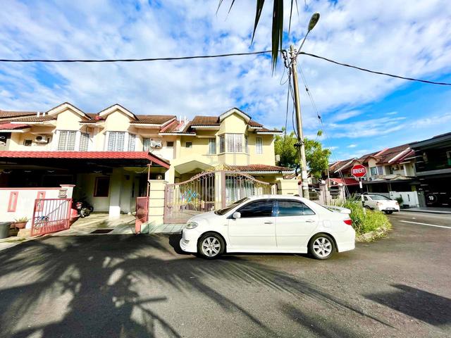 FREEHOLD CORNER LOT Double Storey Jln Semarak Bandar Utama Batang Kali 1