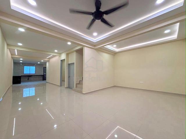 Double Storey | Taman Anggerik | Fully Extended | Free Hold 1