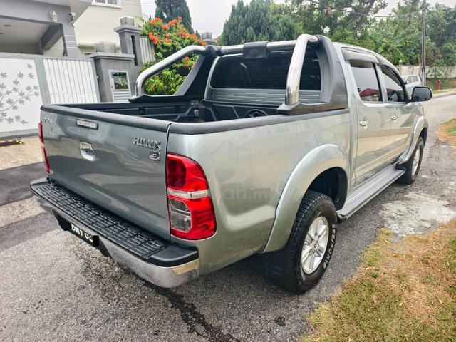 2014 Toyota HILUX 2.5 G VNT MT TURBO D/CAB 4x4 - 5