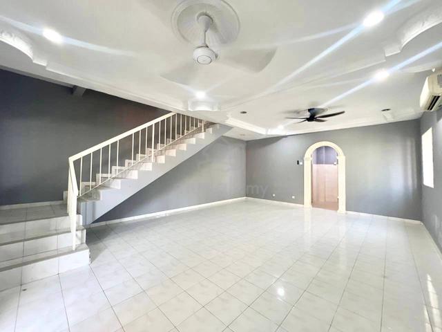 [BEST OFFER] END LOT Teres Taman Semenyih Mewah >Fully Refurbished 1