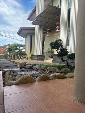 LUXURIOUS BUNGALOW FOR SALE AT SUNNY HILL ESTATE KUCHING SARAWAK MALAy 1