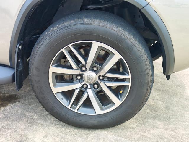 2019 Toyota FORTUNER 2.7 SRZ 4X4 2TR-FE (A) - 4