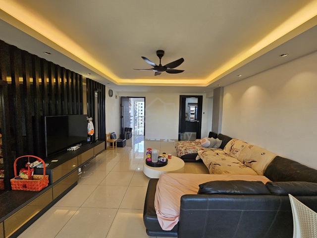 Seri Mutiara Apartments (Seri Alam) 1
