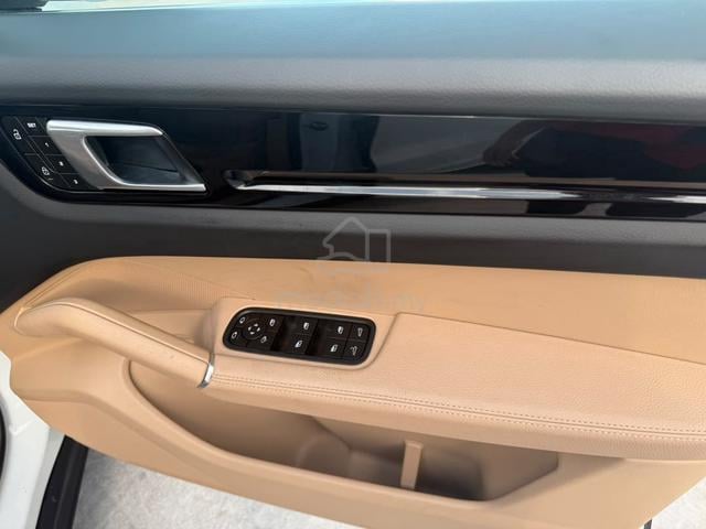 2022 Porsche Cayenne Coupe 3.0 Turbo - 4