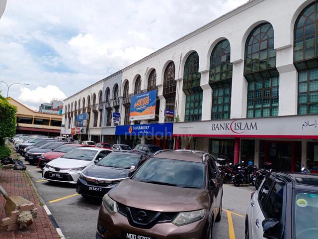3 storey shop @ Kajang Town : Bandar Kajang : Near Banks & Pasar 1