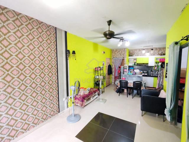 Hajah Fatimah Flat 1
