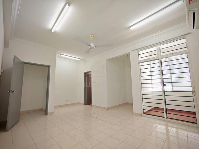 Freehold 2.5 Storey Bukit Serdang | Gated Guarded | 2384sqft 1