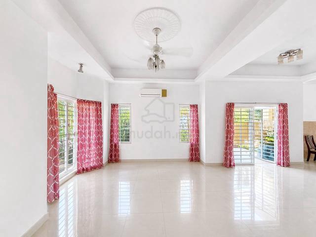 Double Storey Semi-D, Seri Aman Heights Sungai Buloh 1