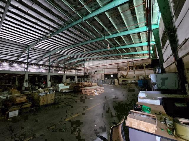 Rawang town factory , nearby Selayang , freehold with fully extend 1